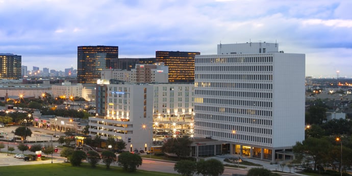 Avison Young negotiates lease for Quasar Galleria, LTD