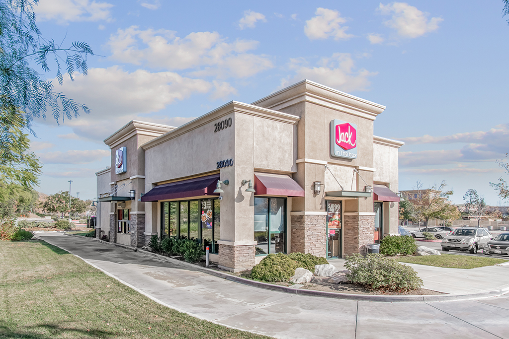 Avison Young announces $2 million ground lease sale of a single-tenant property occupied by Jack-in-the-Box in Castaic, CA