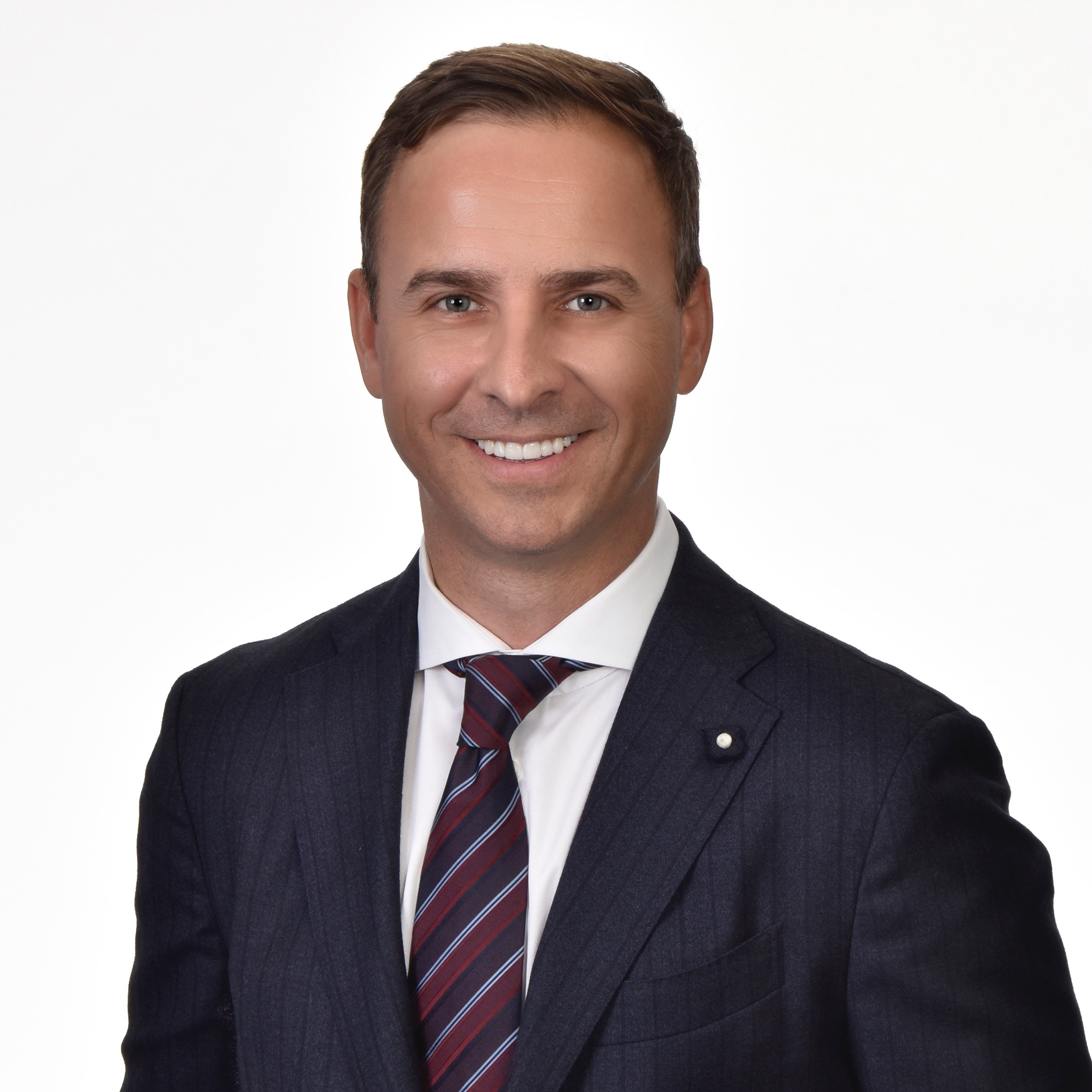 Arlyn Stoik, Principal based in Orange County office, featured in this month’s Maple Business Council newsletter discussing “The acceleration of change in commercial real estate.”