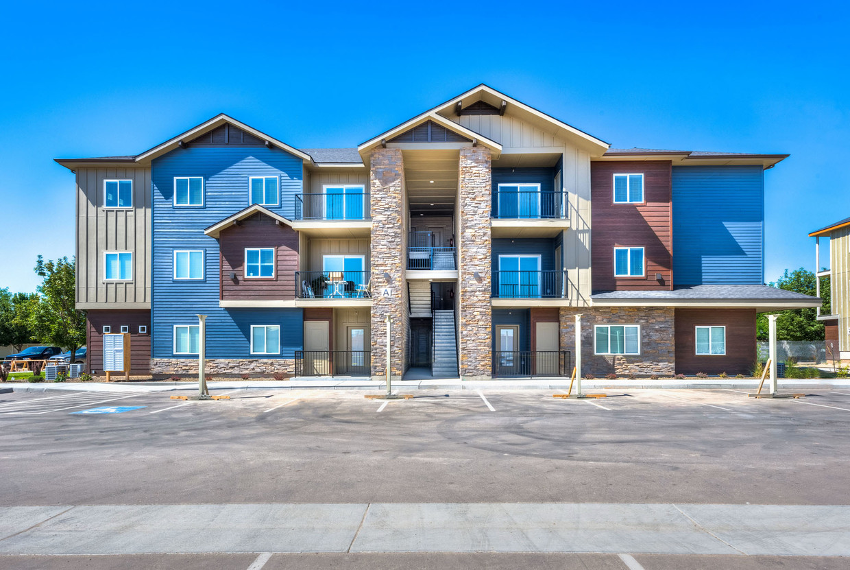 Avison Young completes $27.7 million construction financing for
Summertown Apartments, a 190-unit multifamily project in Boise, Idaho