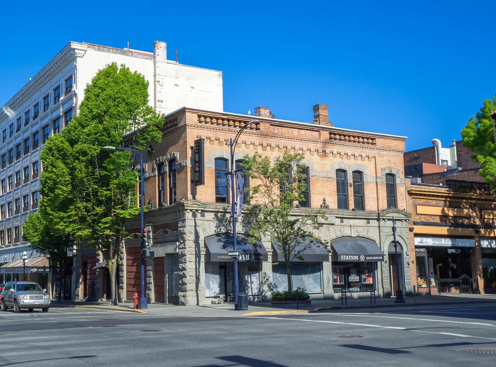 Image for 1402 Douglas Road