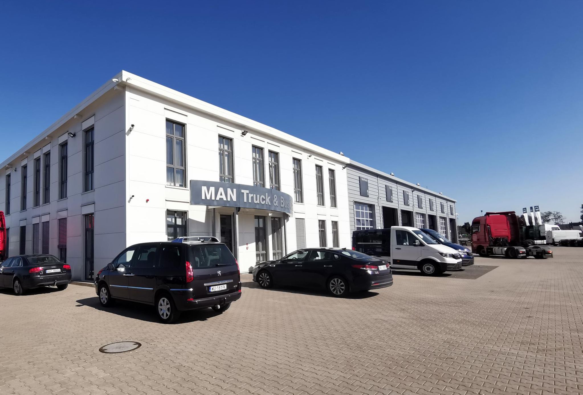 PAREF acquired property near Warsaw occupied by MAN