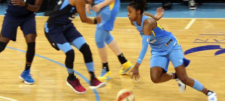 Avison Young Chicago Teams with WNBA