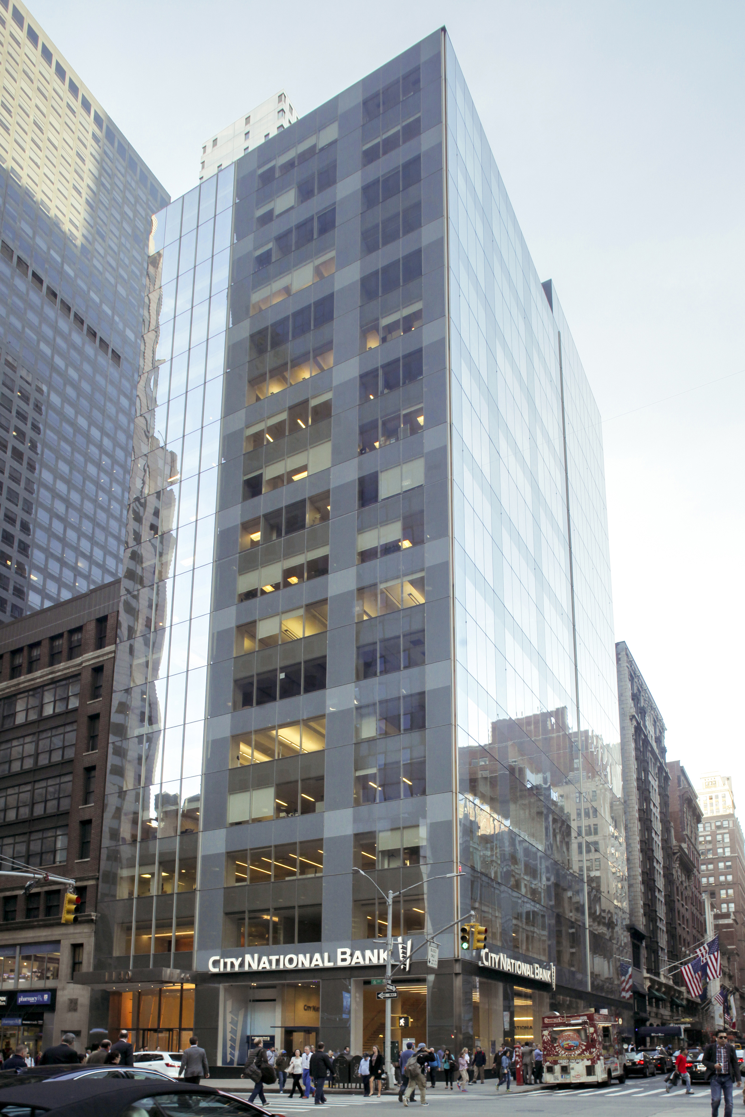PRESS RELEASE: Avison Young announces seven office lease transactions totaling nearly 28,000 SF