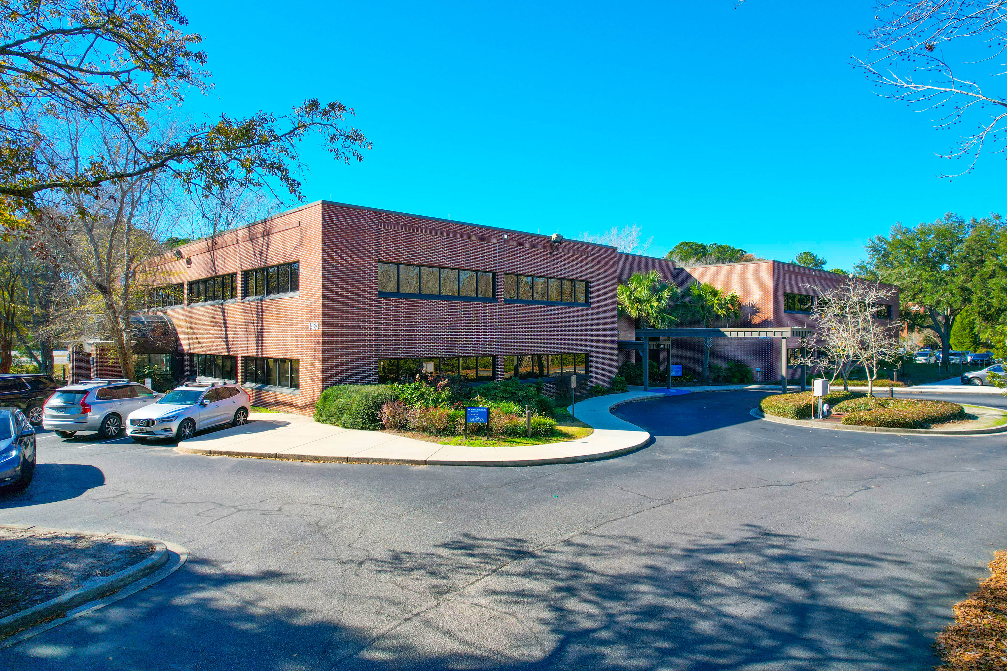 Image for Avison Young brokers the sale of a 43,426-square-foot medical office building in Charleston, SC article