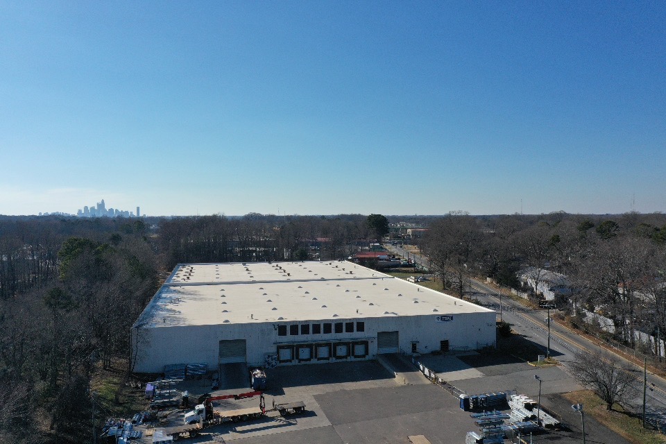 Image for Avison Young closes sale of 123,140-square-foot industrial asset in Charlotte, North Carolina article