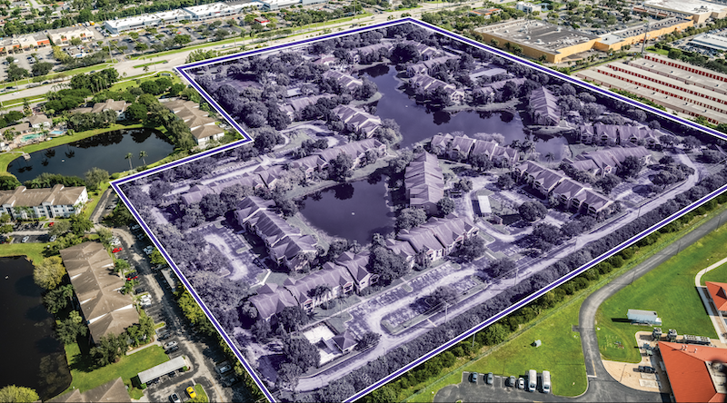 Heron Pond Condominium Complex in Fort Lauderdale submarket