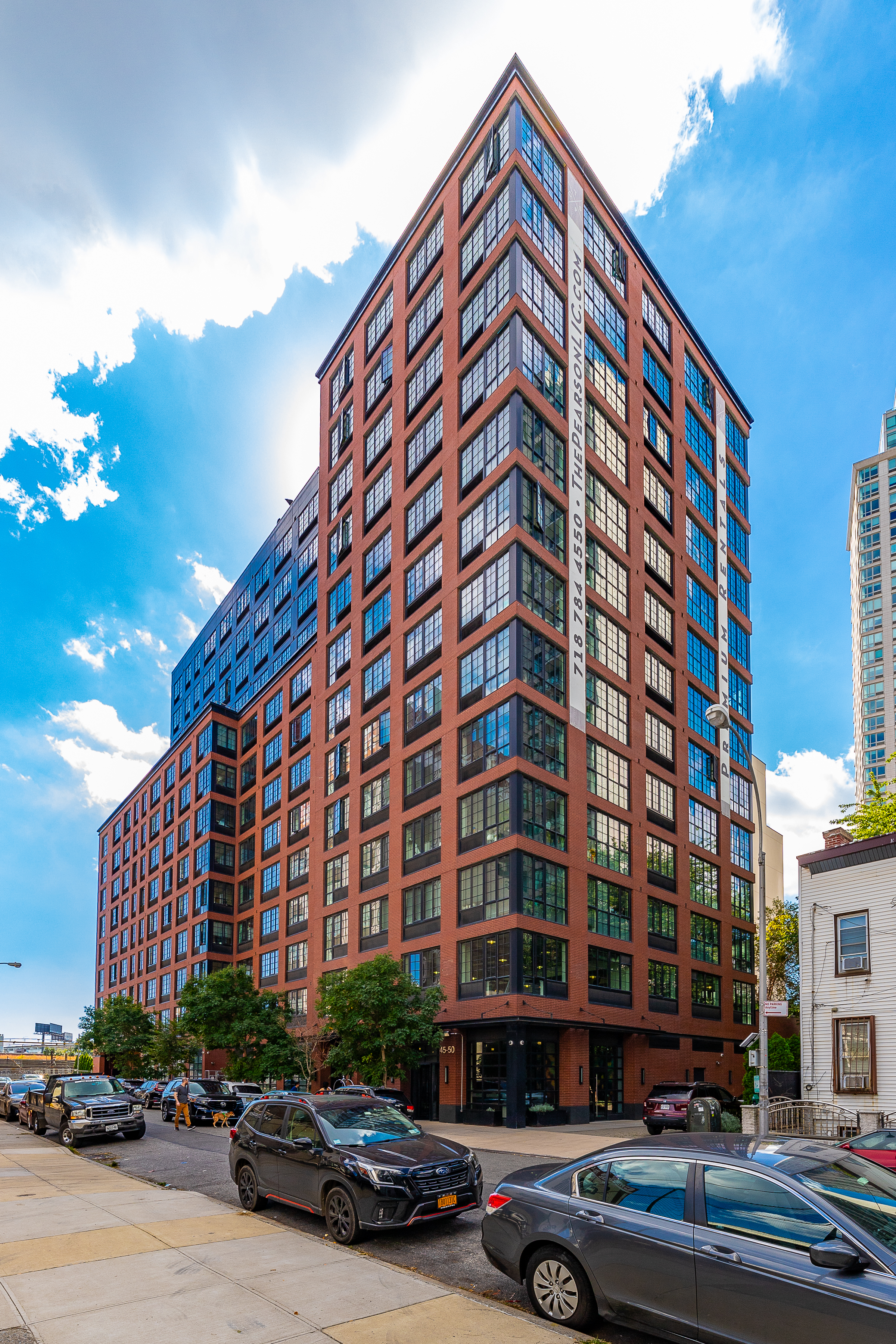 Image for Avison Young secures $65M loan refinancing for Ron Moelis and investment group article