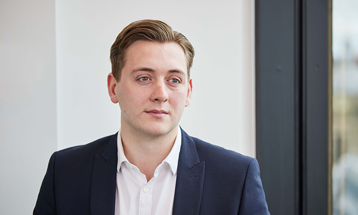 Headshot of Sam Pearson